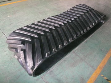 Sprawa STX Quadrac Rolnicze gumowe gąsienice 6400.8 mm Długość Niskie ciśnienie gruntu