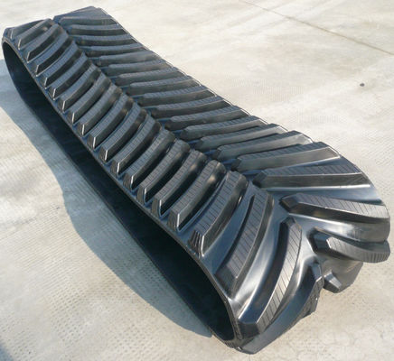 Dobra cena. Ulepszone gąsienice gumowe o dużej mocy dla ciągników John Deere o rozmiarach 30 